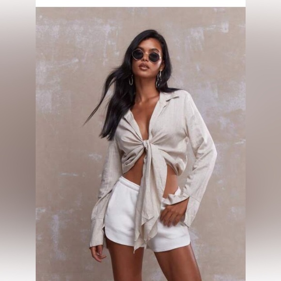 Missguided + Tops - Missguided Beige Textured Fabric